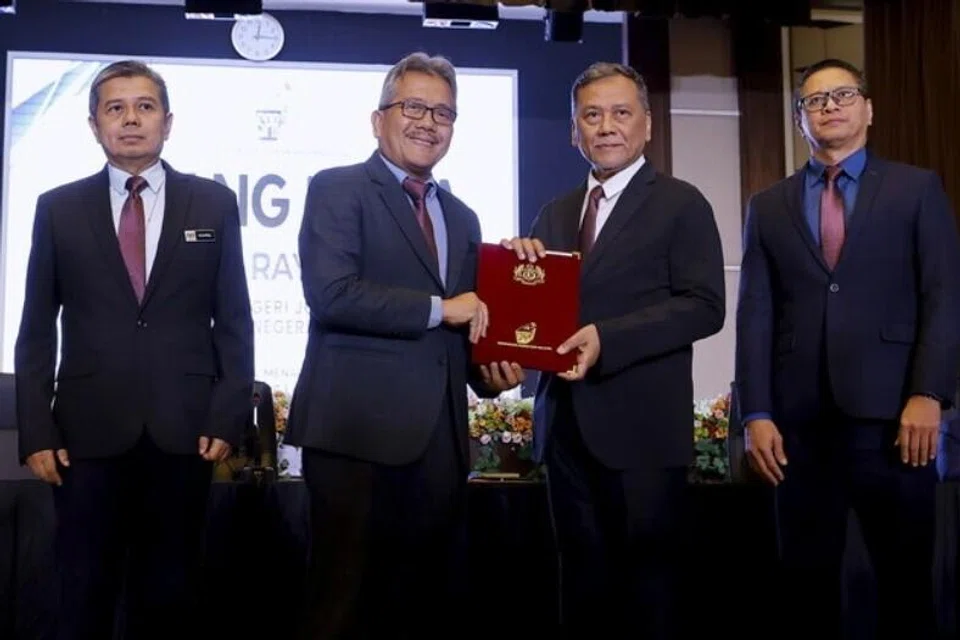 PRN Johor, PRN Negeri Sembilan, kekangan logistik SPR