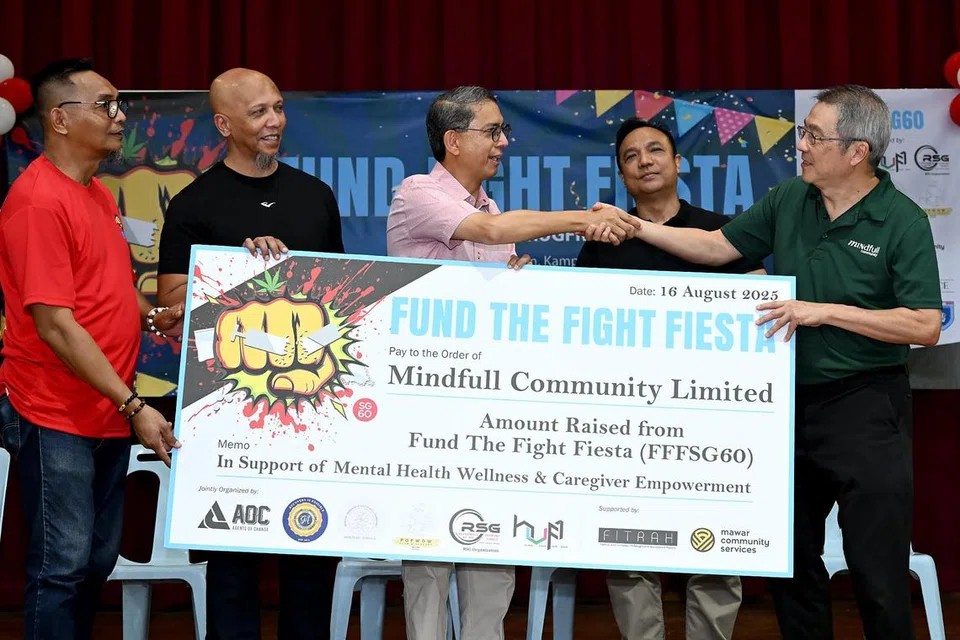 Singapura, Dr Muhammad Faishal Ibrahim, bekas pesalah, penjaga, sokongan, pemulihan, Fund the Fight Fiesta SG60, Kelab Masyarakat Kampong