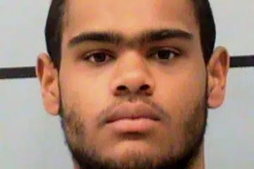 William memberitahu neneknya tentang pembelian senjata AK-47 dan niatnya untuk menembak orang ramai dari bilik hotel. -AP 