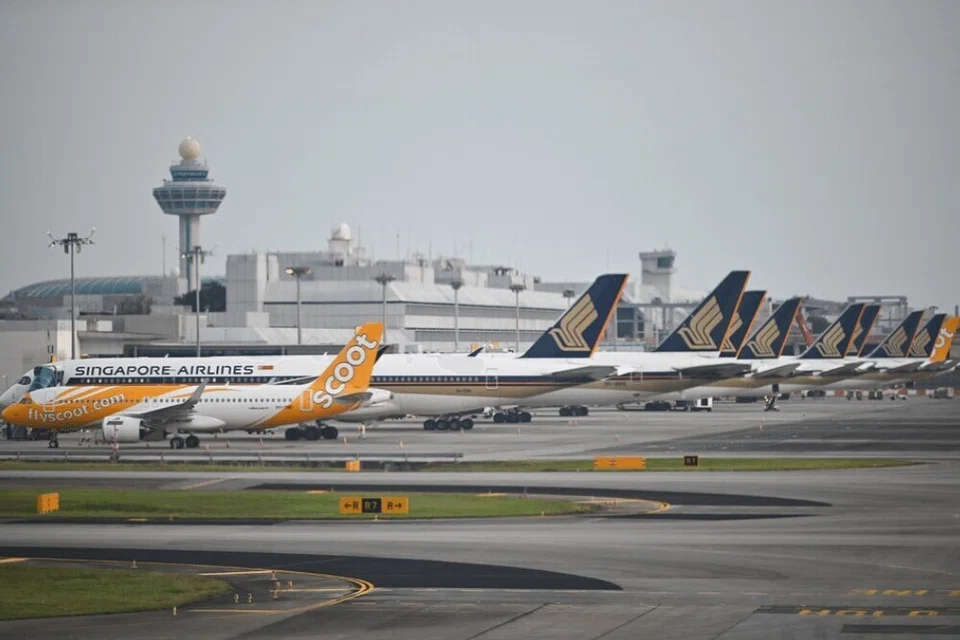 singapore airlines, pembatalan, China, Hong Kong, taufan