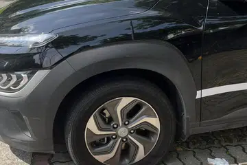 NASIB TAYAR PANCIT : Tak sangka mahal sungguh nak ganti tayar kalau terlibat dalam kemalangan.