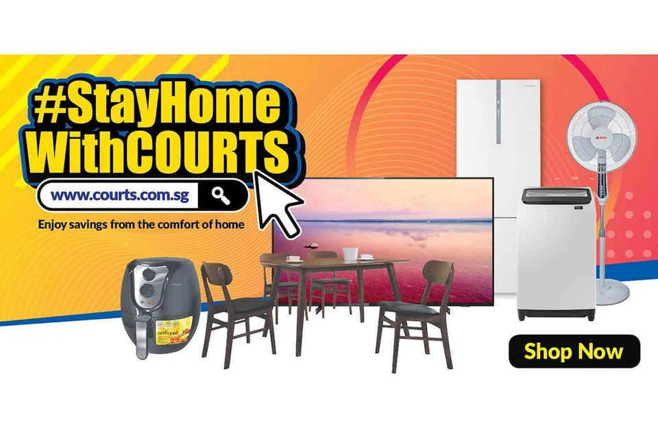 JUALAN DALAM TALIAN: Jangan lepaskan peluang untuk berbelanja dengan jarak selamat dan menikmati tawaran khas secara dalam talian. - Foto COURTS