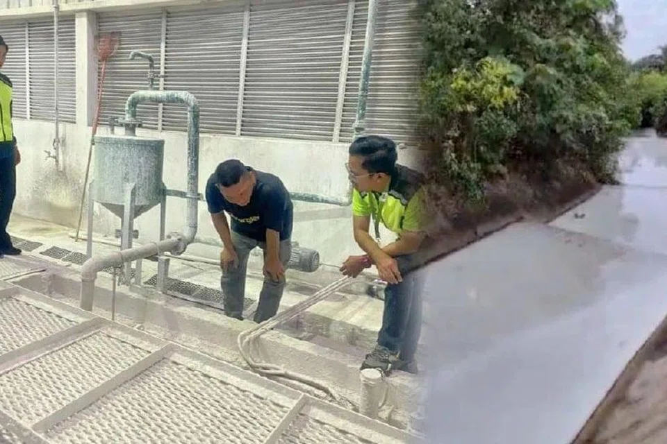 Pihak Jabatan Alam Sekitar (JAS) membuat pemantauan kesan kimia yang mengalir dalam longkang utama di Taman Bandar Senawang, Seremban, selepas menerima aduan penduduk (gambar kiri). Air yang mengalir di longkang utama itu bertukar warna putih susu akibat pencemaran sisa kimia dari kilang berhampiran (gambar kanan).