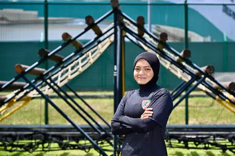 Warden Nur Suhani Zaaba, 28 tahun, mewakili Penjara Wanita Kajang di Malaysia dan menyertai Peraduan Kepakaran dengan niat menguji tahap fizikal peribadinya.