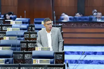 Menteri Dalam Negeri Malaysia, Datuk Seri Saifuddin Nasution Ismail.