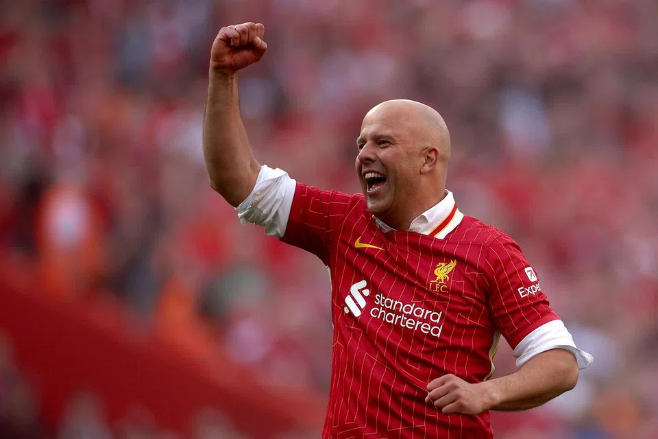 Pengurus Liverpool Arne Slot meraikan kemenangan Liga Perdana England (EPL) pasukannya pada 27 April. Ramai penyokong menantikan untuk meraikan kemenangan ini kerana mereka tidak dapat meraikan kemenangan EPL mereka bersama di Anfield pada 2020 akibat pandemik Covid-19.