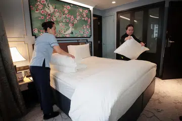 SENARAI PEKERJAAN NTS: Mulai 1 September ini, hotel akan dapat mengambil jurukemas dan pengangkut barangan Bukan Sumber Tradisional (NTS) di peringkat permit kerja.