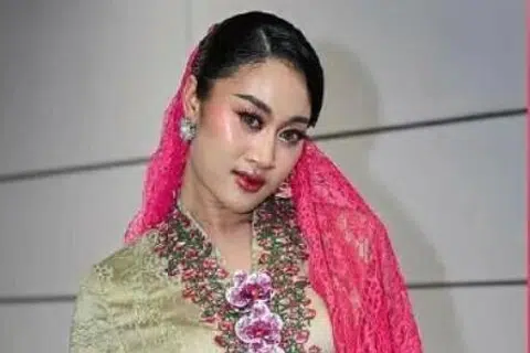Aisha Retno, Puteri Gunung Ledang The Musical, teater muzikal