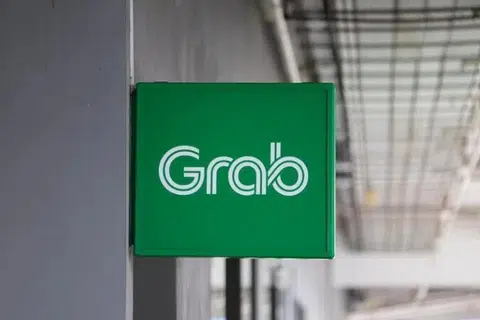 Hampir 28,000 pemandu Grab terjejas selepas memilih untuk menyertai inisiatif prapengisian pendapatan Penguasa Hasil Mahsul Singapura (Iras) bagi Tahun Taksiran 2026.