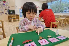 Meskipun pendedahan kepada bahan bacaan bahasa Inggeris dan bahasa Melayu memang sudah dimulakan sejak bayi lagi, kecenderungan anak kecil untuk bertutur dalam bahasa Inggeris memang tidak dinafikan wujud.