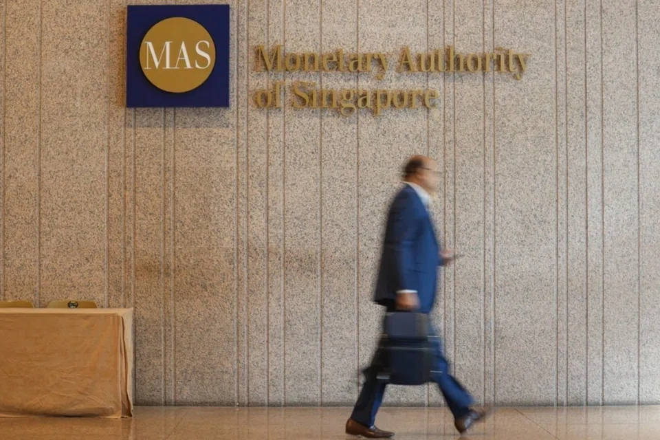 Setelah kumpulan semakan ekuiti MAS menyelesaikan tugasnya, pelaksanaan menjadi keutamaan. Sebuah jawatankuasa baru telah ditubuhkan untuk tujuan ini.