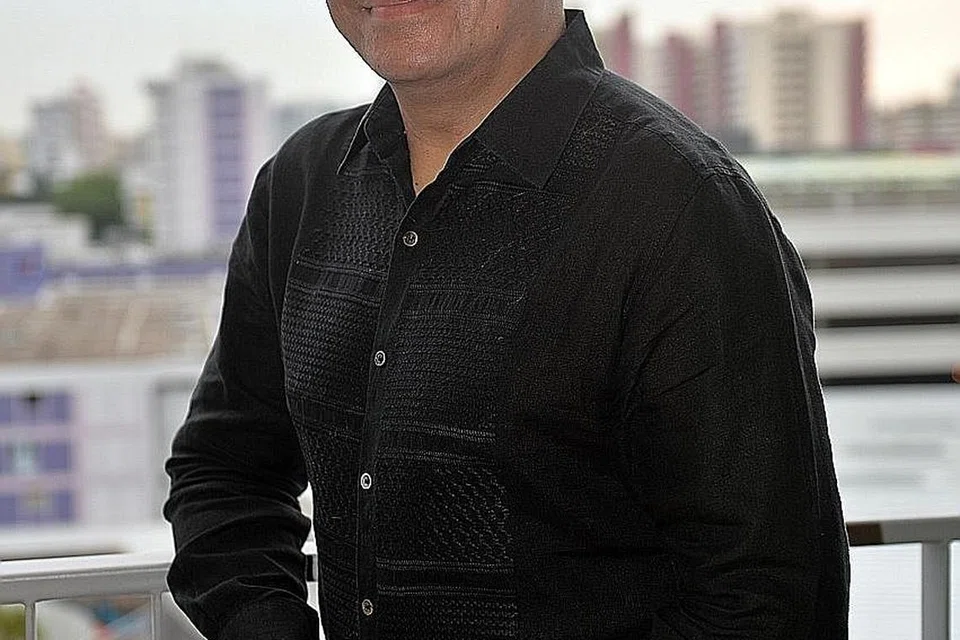 ENCIK SUHAIMI: Berpendapat masyarakat masih memerlukan pemenang Anugerah Jauhari kerana ia membuka pintu pelbagai peluang yang membolehkan karyawan Melayu/Islam mendapatkan pengiktirafan dalam bidang yang mereka ceburi. - Foto fail