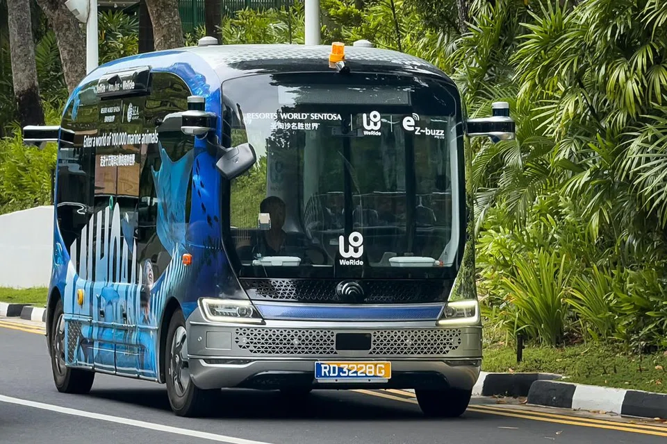 Bas tanpa pemandu, sentosa, av