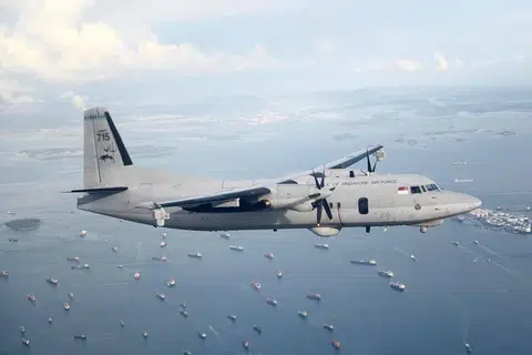 Angkatan Udara Republik Singapura (RSAF) juga sedang mengkaji menggantikan Pesawat Peronda Marin Fokker-50 yang sepatutnya diganti dan telah berkhidmat selama tiga dekad sejak 1993.