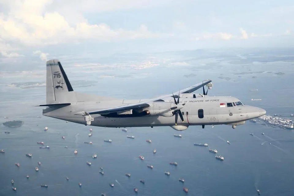 Angkatan Udara Republik Singapura (RSAF) juga sedang mengkaji menggantikan Pesawat Peronda Marin Fokker-50 yang sepatutnya diganti dan telah berkhidmat selama tiga dekad sejak 1993.