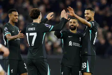 Pengurus Arne Slot puji perkembangan Ryan Gravenberch (kanan) sebagai pemain tengah yang penting bagi Liverpool.