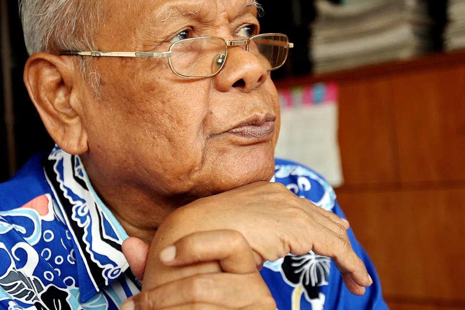 SATU KEHILANGAN BESAR: Dunia perguruan Melayu akur bahawa ketokohan Almarhum Dr Muhammad Ariff Ahmad dalam bidang bahasa, sastera dan budaya amat sukar dicari ganti. - Foto fail