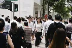 BERPUAS HATI: Lima bidang yang paling rakyat Singapura berpuas hati termasuklah tahap jaminan keselamatan di Singapura; ketersediaan perkhidmatan awam; kualiti penguatkuasaan undang-undang; dan pendidikan; serta kemudahan pengangkutan awam. - Foto fail