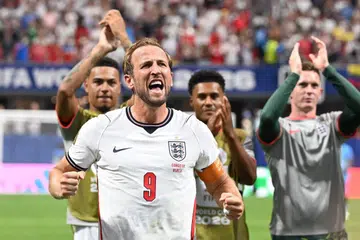 Penyerang England, Harry Kane (depan) meraikan kemenangan menewaskan Republik Demokratik Congo 2-1 pada aksi pusingan 32 terakhir Piala Dunia 2026 di Stadium Atlanta, pada 1 Julai.