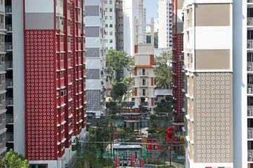 Pemilik mesti menginap di flat mereka semasa Tempoh Penginapan Minimum (MOP) sebelum dibolehkan menjual flat tersebut di pasaran terbuka atau menyewakan keseluruhan flat.
