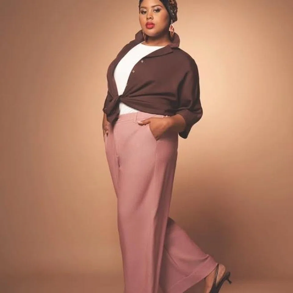 Pemilihan pakaian bukan sekadar tentang gaya, tetapi agar kemas mengikut bentuk badan.