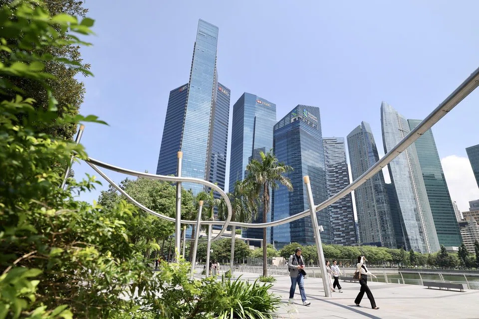 Walaupun mempunyai rizab yang besar, Singapura memutuskan untuk menaikkan GST pada 2023 dan 2024, kerana ia tahu keperluan penjagaan kesihatannya akan meningkat pada masa hadapan dan tiada jaminan bahawa ia akan sentiasa mempunyai lebihan rizab jika tidak berhemat.