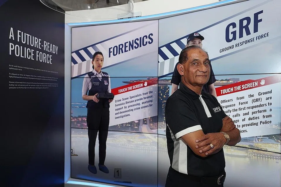 HAMPIR BERHENTI: Encik Nasir berkata beliau hampir berhenti berkhidmat kerana terjejas dengan pemergian rakan baiknya, yang juga pegawai polis trafik pada 1983. - Foto BH oleh TIMOTHY DAVID