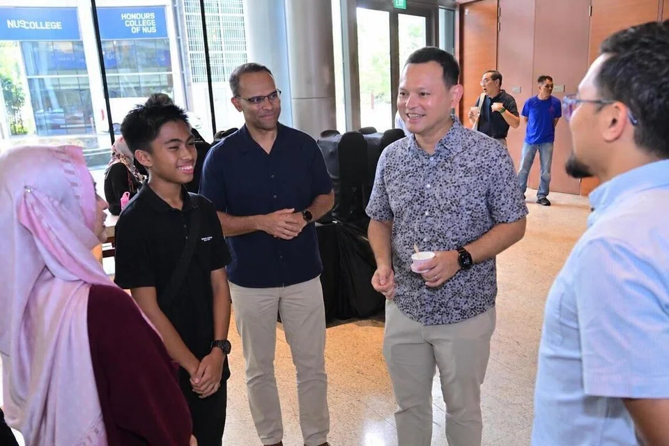 program mentor Mendaki, pelajar Melayu berprestasi tinggi, pembangunan kerjaya