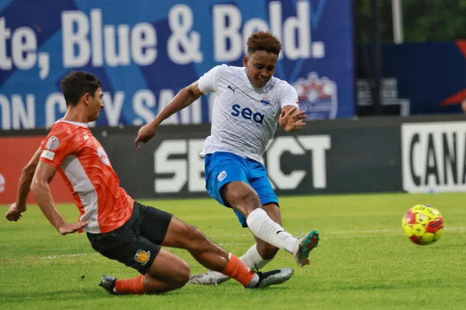 PERUBAHAN PERATURAN: Pada masa ini, semua kelab kecuali Brunei DPMM dan Young Lions, mesti menurunkan satu pemain U-22 setempat untuk keseluruhan separuh masa pertama dalam perlawanan mereka.