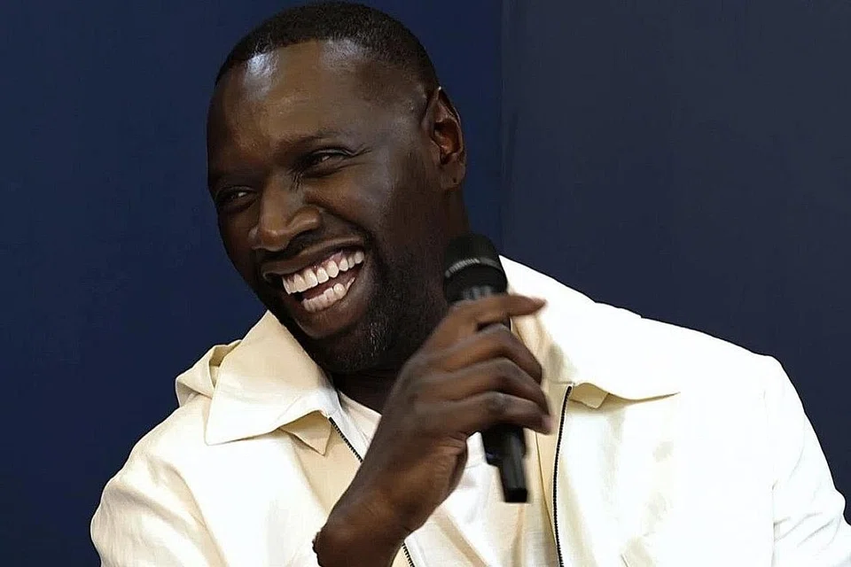 OMAR SY: Telah menawan 78 juta penonton di seluruh dunia berdasarkan data tontonan rancangan Netflix, melalui siri drama 'Lupin'. - Foto NETFLIX