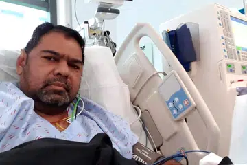 Meskipun tahap jantungnya lemah dan bergantung pada satu-satunya ginjal yang dihadiahkan isteri tersayang, ia tidak sedikitpun melunturkan semangat Encik Mohamad Tahar Juma’at, 56 tahun, untuk terus melakukan kerja-kerja amal dan menjayakan pelbagai projek kemanusiaan di luar negara.