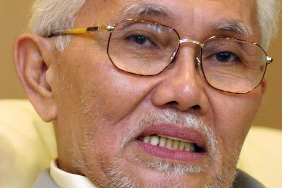 Tun Abdul Taib Mahmud, yang pernah berkhidmat tiga penggal sebagai Gabenor Sarawak dari 1 Mac 2014 hingga 26 Januari 2024, kini hilang dari hospital.