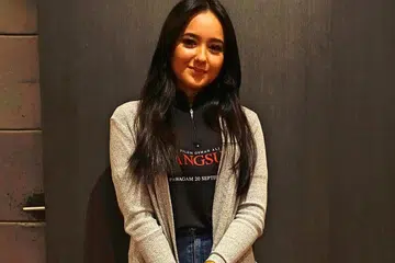 HANNAH DELISHA: Kikis perangai budak-budak dan cepat dewasa apabila menggalas amanah sebagai pelakon dan penyanyi. - Foto BH oleh RIDHWAN MAGIX