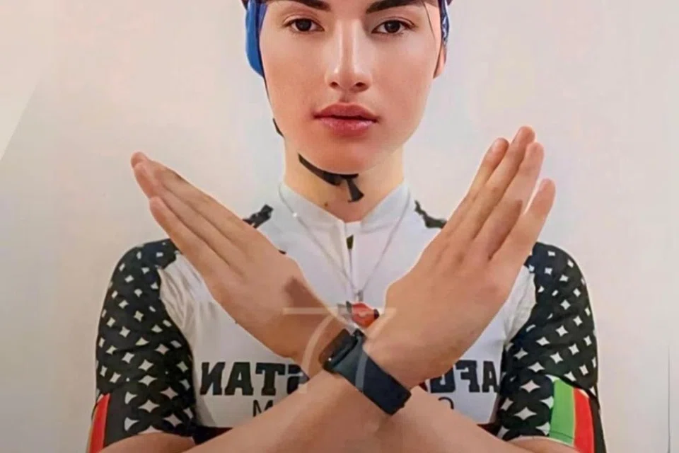 Fariba Hashimi, 21 tahun, seorang pelumba basikal dari Afghanistan.