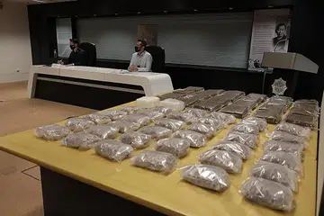 DIRAMPAS:Sebanyak 23.6 kilogram ganja, 16.5 kilogram heroin, 2 kilogram 'Ice', 110 tablet 'Ecstasy' dirampas dalam operasi Biro Narkotik Pusat (CNB) pada 16 April. - Foto ZAOBAO