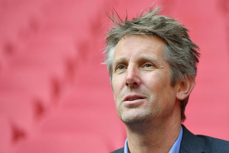 KEADAAN STABIL: Edwin van der Sar dikejarkan ke hospital kerana mengalami pendarahan otak semasa bercuti di Croatia pada 7 Julai.