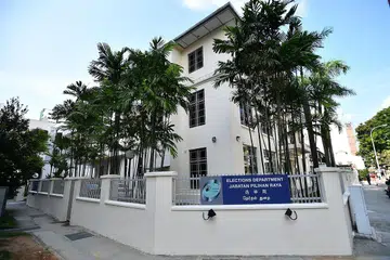 TENDER: ELD keluarkan tender kedua untuk membekalkan khidmat pencetakan, pembungkusan dan penghantaran dokumen. - Foto BH oleh LIM YAOHUI