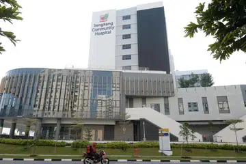 KAMPUS SKH: Kampus SKH merangkumi kededua Hospital Besar Sengkang dan Hospital Masyarakat Sengkang, bagi memudahkan pesakit mendapat pelbagai khidmat perubatan daripada diagnosis awal dan rawatan sehingga pemulihaan. - Foto WANBAO