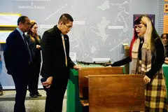 Dr Maliki (dua dari kanan) turut berpeluang mengadakan lawatan ke Muzium Lombong dan Logam.                    