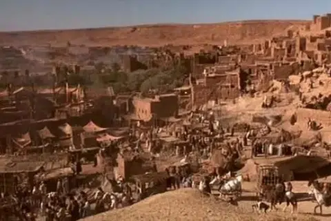 LOKASI PENGGAMBARAN: Di Ait Ben Haddou, anda terasa suasana perfileman filem peperangan kerana di sinilah ‘Gladiator’ menjalani penggambaran.