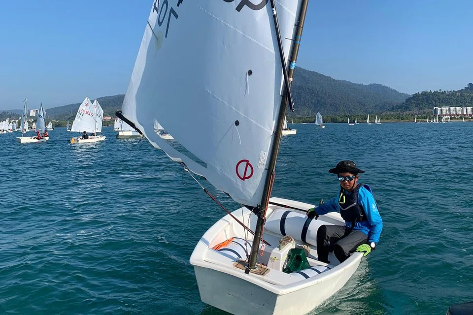 Mohamed Mikail Mohamed Shahrom menghadiri klinik pelayaran di Langkawi yang berlangsung selama lima hari  dan kemudiannya menyertai Regatta Perdana Antarabangsa Lada Langkawi ke-20 2024. Dia mendapat tempat ke-17 daripada 49 kelasi untuk bahagian Opti B (11-12 tahun).