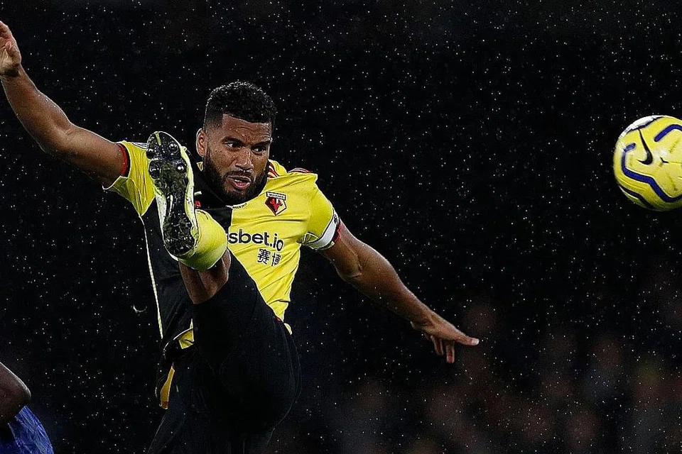 MENGGERUNKAN: Adrian Mariappa, dalam foto November lalu, berkata keadaan menggerunkan kerana "saya tidak berasa apa-apa, dan tidak meninggalkan rumah, tetapi masih dijangkiti Covid-19". - Foto AFP 