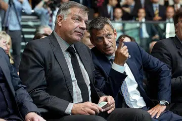 PANAS: Pengurus England, Sam Allardyce (kiri), bersama ketua eksekutif Persatuan Bola Sepak (FA) England, Martin Glenn, pada acara pelancaran logo Kejohanan Eropah 2020 di London, minggu lalu. - Foto AFP