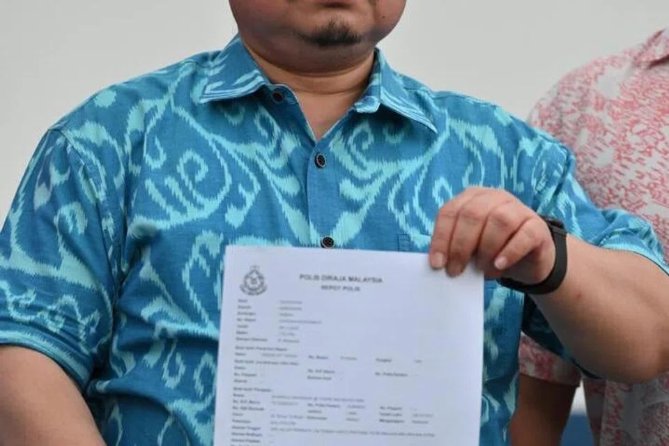 Mantan Setiausaha Politik Kanan kepada Perdana Menteri Malaysia, Datuk Seri Anwar Ibrahim, membuat laporan polis berkait dakwaan fitnah dan tohmahan.