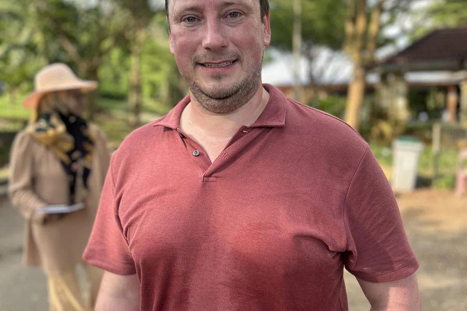 6B733BE-AP9A-4299-A54C-68B577832E92