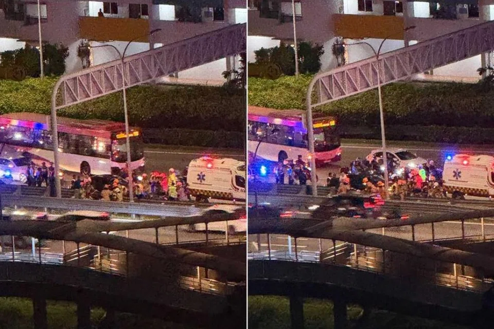 Gambar-gambar selepas kemalangan menunjukkan sekurang-kurangnya satu kereta polis, satu ambulans dan satu lagi kenderaan kecemasan di tempat kejadian.