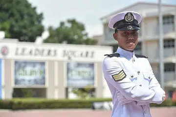 MENCAPAI IMPIAN: 3SG Syohir bertekad melakukan yang terbaik apabila diberi peluang menyertai Angkatan Laut Republik Singapura (RSN) sebagai seorang anggota Perkhidmatan Negara Sepenuh Masa (NSF). - Foto MINDEF