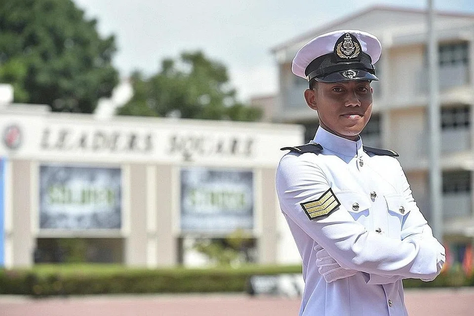 MENCAPAI IMPIAN: 3SG Syohir bertekad melakukan yang terbaik apabila diberi peluang menyertai Angkatan Laut Republik Singapura (RSN) sebagai seorang anggota Perkhidmatan Negara Sepenuh Masa (NSF). - Foto MINDEF