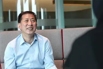 KERJAYA TERJEJAS: Menurut Encik Jared Goh, daripada Caregiver Alliance Limited (CAL), ramai pesakit skizofrenia memerlukan banyak perhatian, menyebabkan ramai pengasuh mereka mengalami gangguan kerjaya. - Foto BH oleh TIMOTHY DAVID
