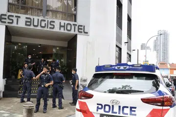 MASIH TIDAK SERIK: Di Hotel Rest Bugis inilah seorang remaja Indonesia menyerang dengan pisau sehingga menyebabkan dua mangsa cedera dalam kejadian pada Mac lalu. Dia diarahkan menjalani sekali lagi latihan di pusat pemulihan akhlak.
